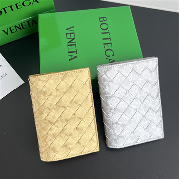 bottega veneta intrecciato passport case #749954